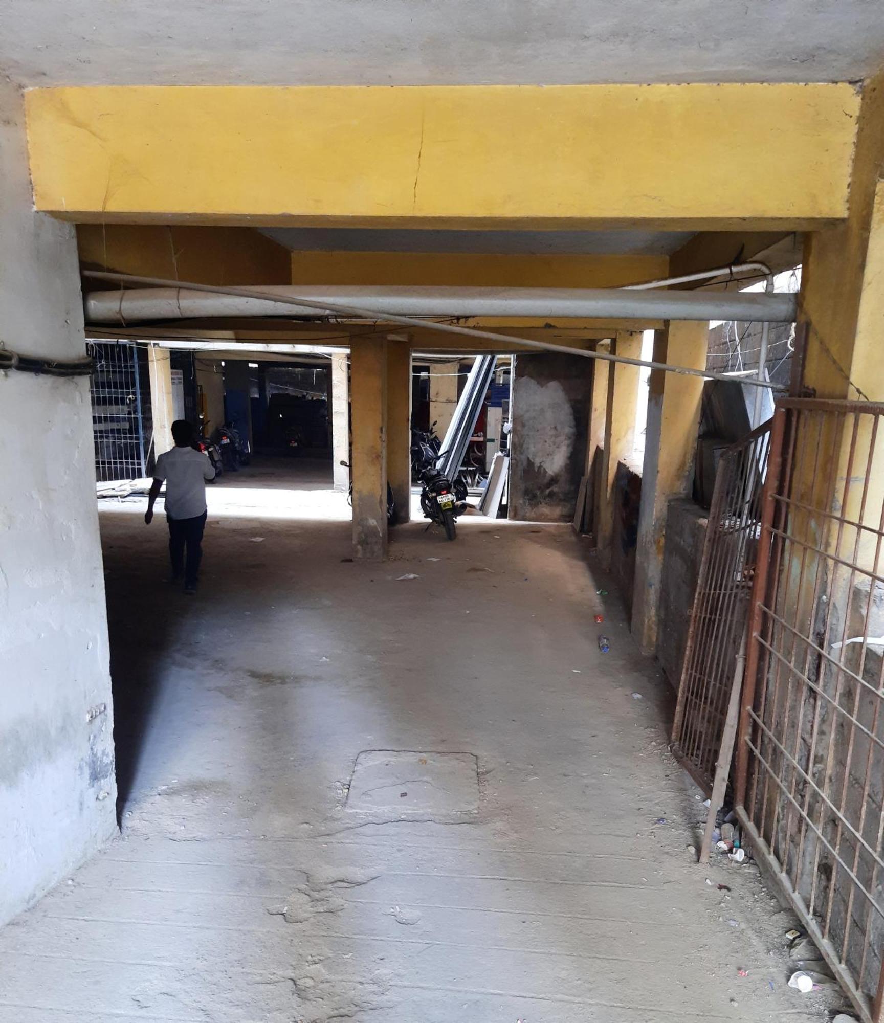Shanthi Home Stay Puttaparthi Exteriör bild